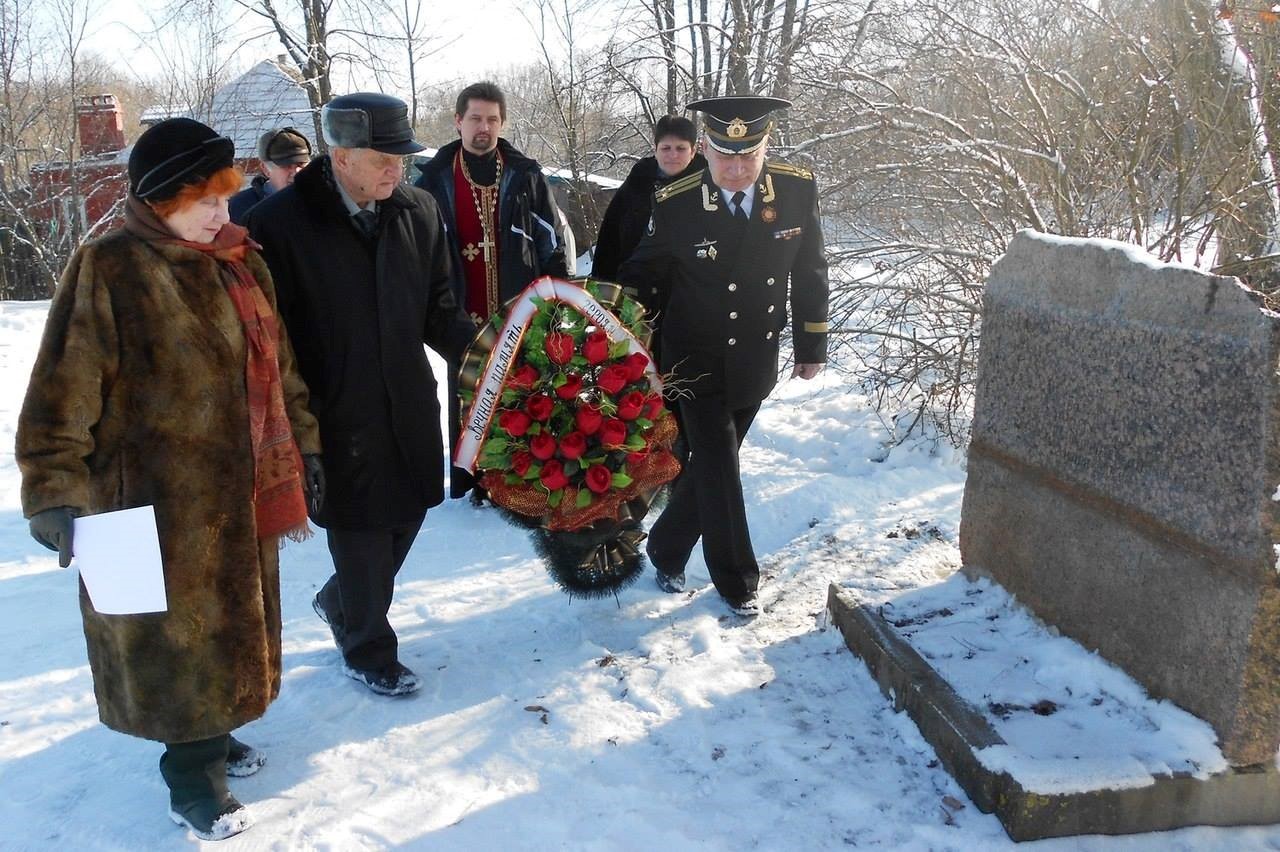 «Живи, сожженное село»